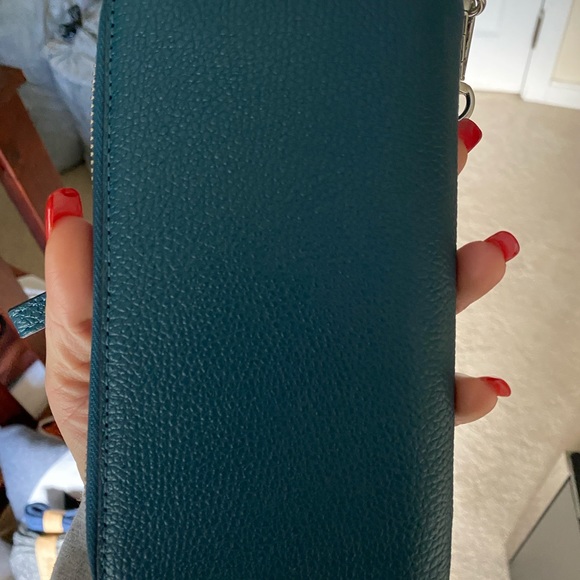 NWOT Michael Kors MK teal blue wallet w/ iPhone slot - Picture 3 of 3